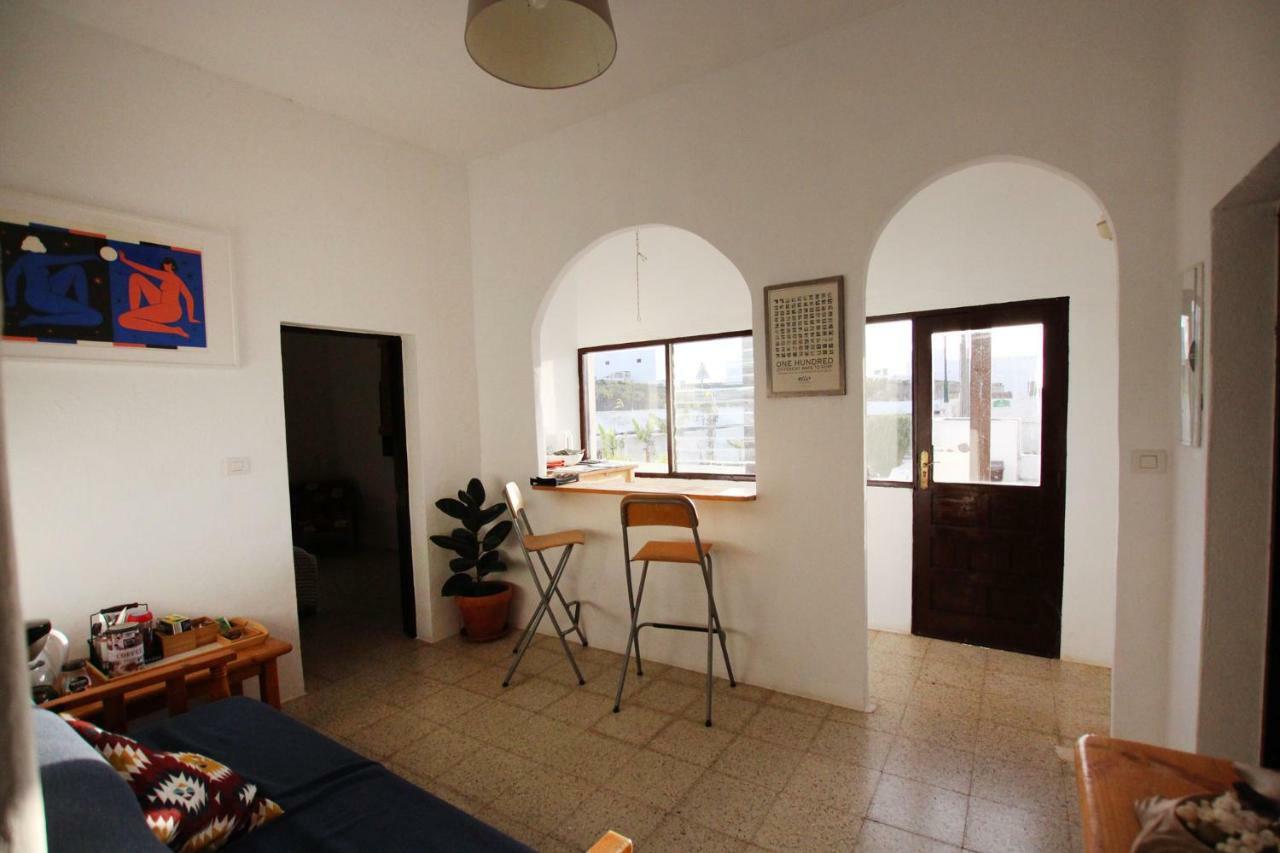Joyhouse Guest House Teguise  Bagian luar foto