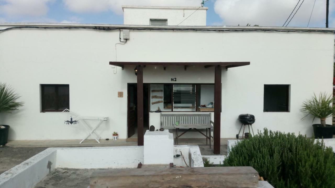 Joyhouse Guest House Teguise  Bagian luar foto