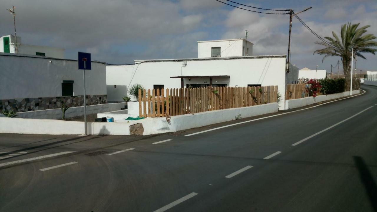 Joyhouse Guest House Teguise  Bagian luar foto